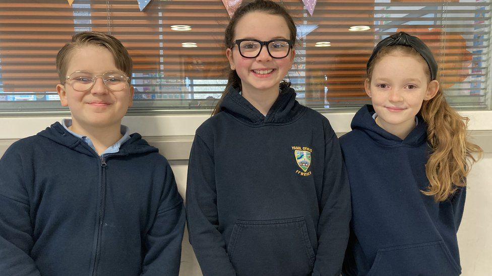 Llywelyn, Seren and Maggie, pupils at Ysgol Gymraeg Ffwrnes