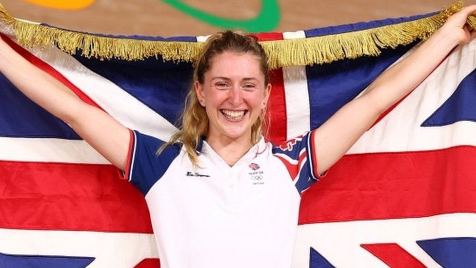 Dame Laura Kenny helps save Women's CiCLE Classic - BBC News