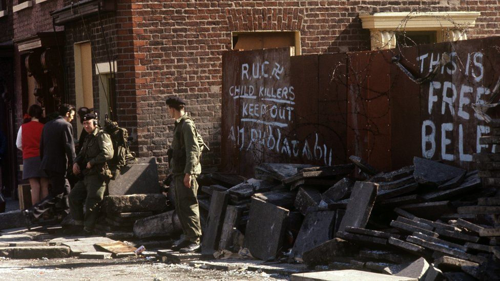 Soldiers on the Falls Road in Belfast in 1969