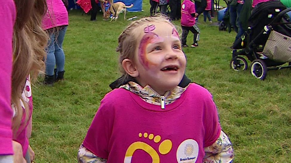 Jarrow girl, 6, undergoes seven brain tumour surgeries - BBC News