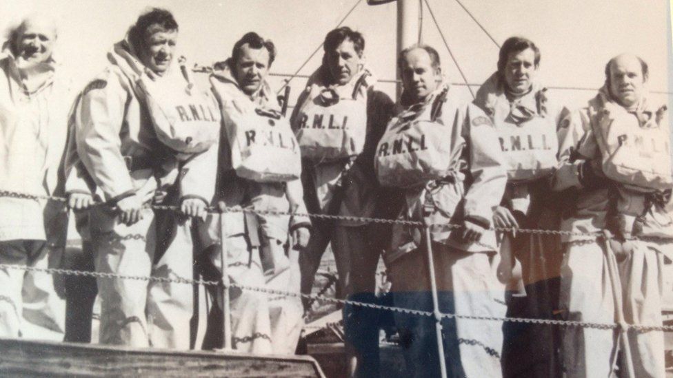Six of the Brunton brothers who served for the Dunbar RNLI