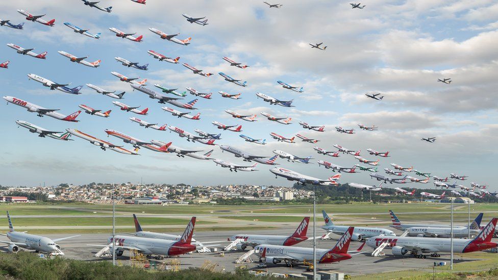 Montagem de fotos de aviões