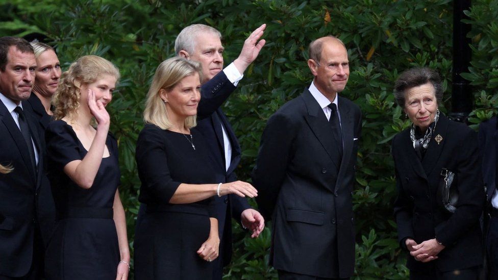 Royal family members wave to crowds at Balmoral