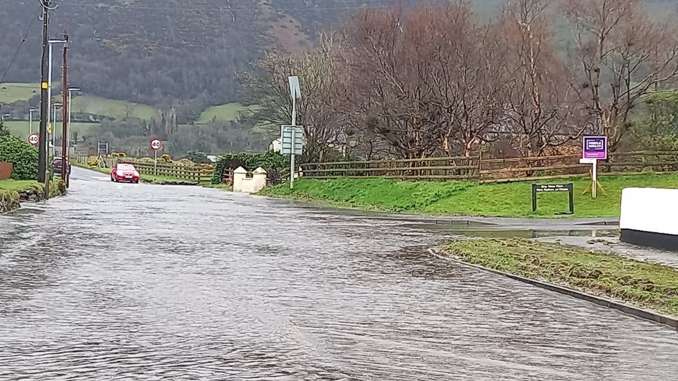 Scene near the Glenariffe Community and Recreation Centre