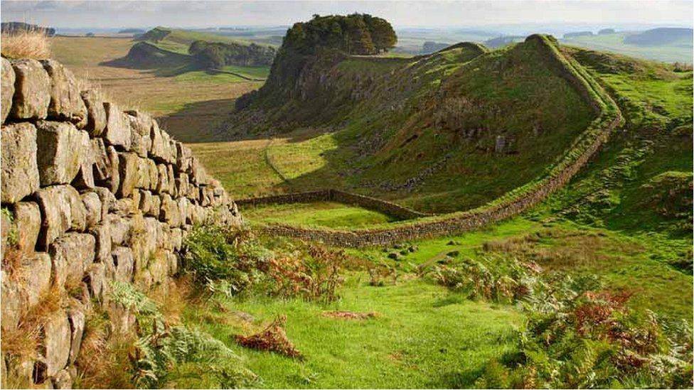 Hadrian's Wall - Housesteads crags