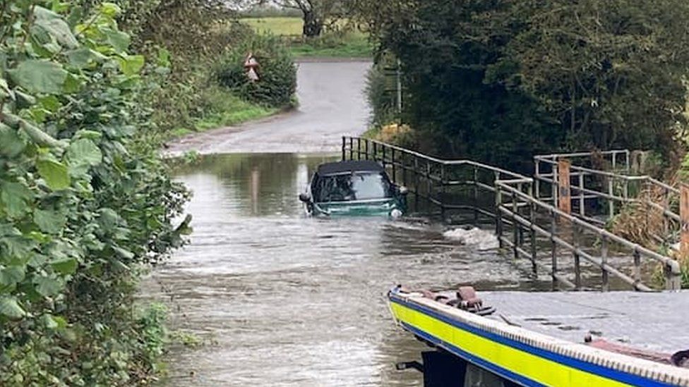 Car in ford in Wombourne