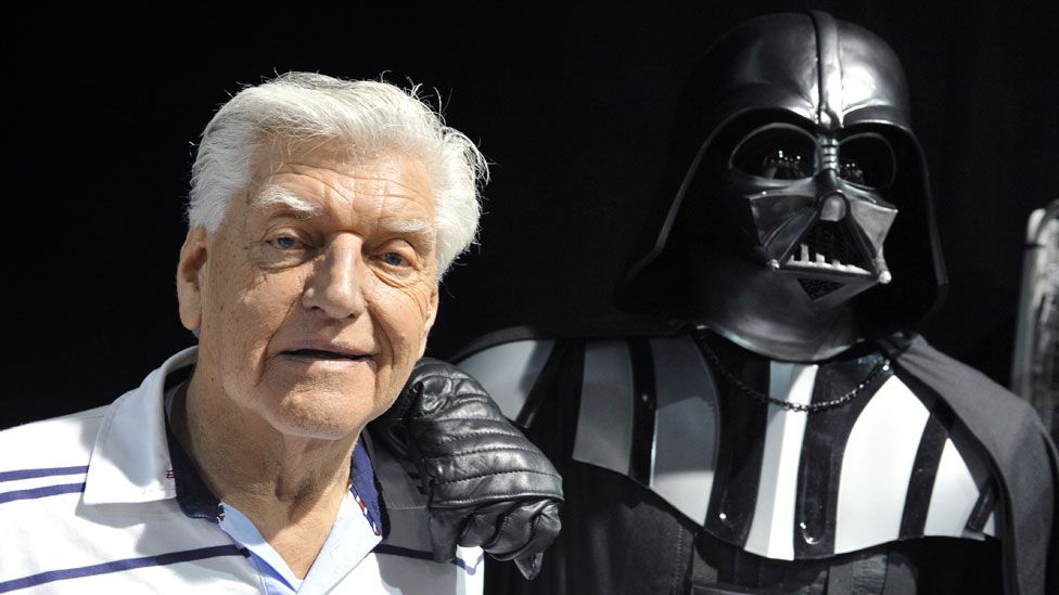 Dave Prowse with 'Darth Vader'