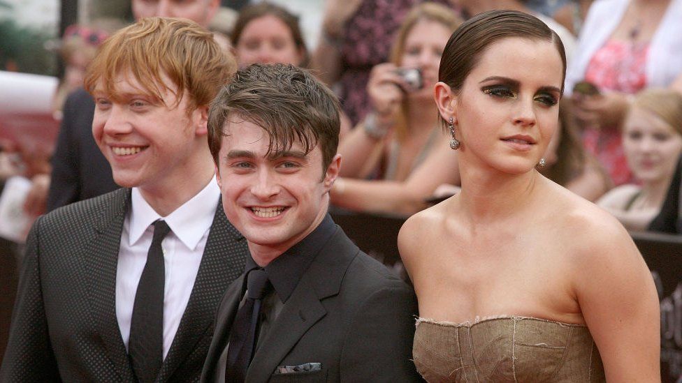 Actors Rupert Grint, Daniel Radcliffe and Emma Watson attend the premiere of "Harry Potter and the Deathly Hallows - Part 2" at Avery Fisher Hall, Lincoln Center on 11 July, 2011 in New York City.