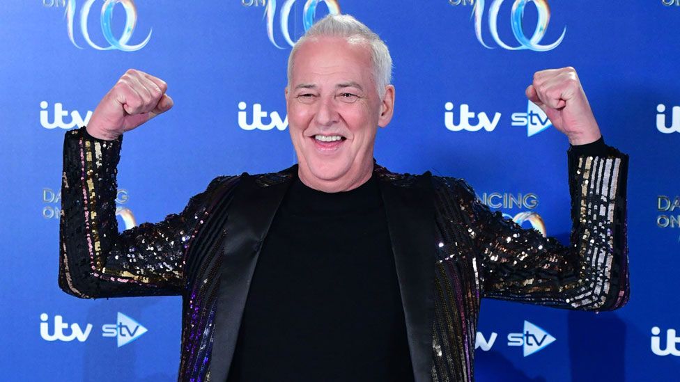 Michael Barrymore Pulls Out Of Dancing On Ice After Injury Bbc News