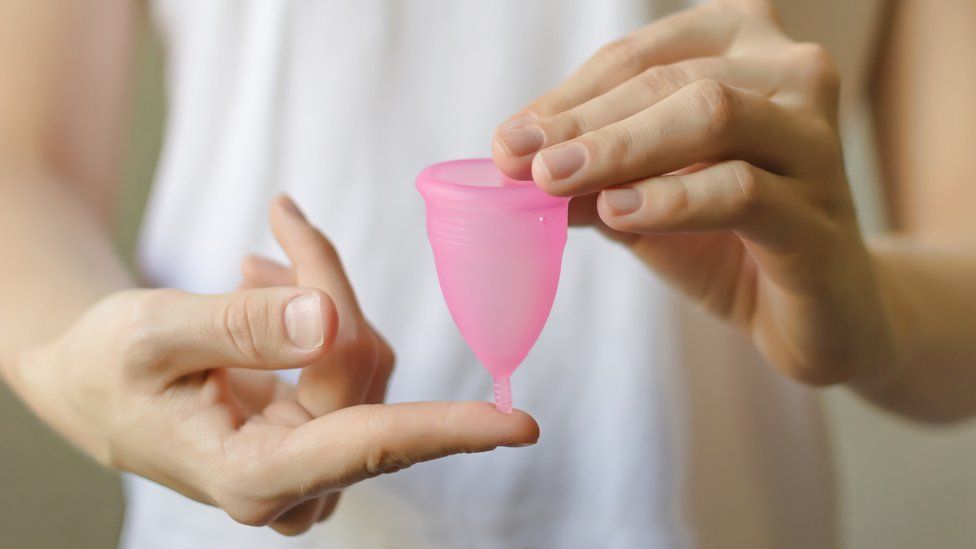 menstrual cup pushing against bladder