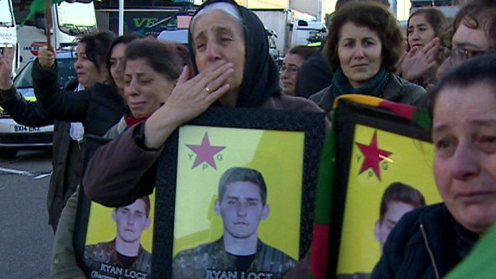 Kurdish mourners