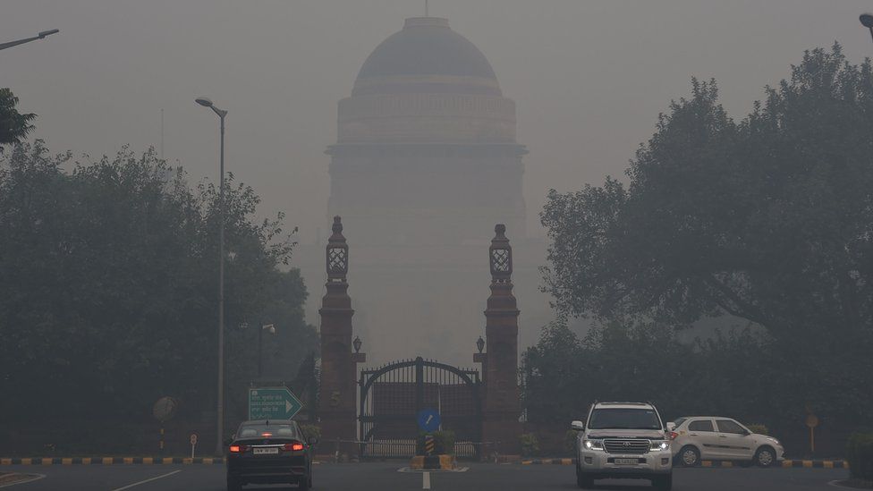 Delhi pollution: What's causing poor air quality? - BBC News