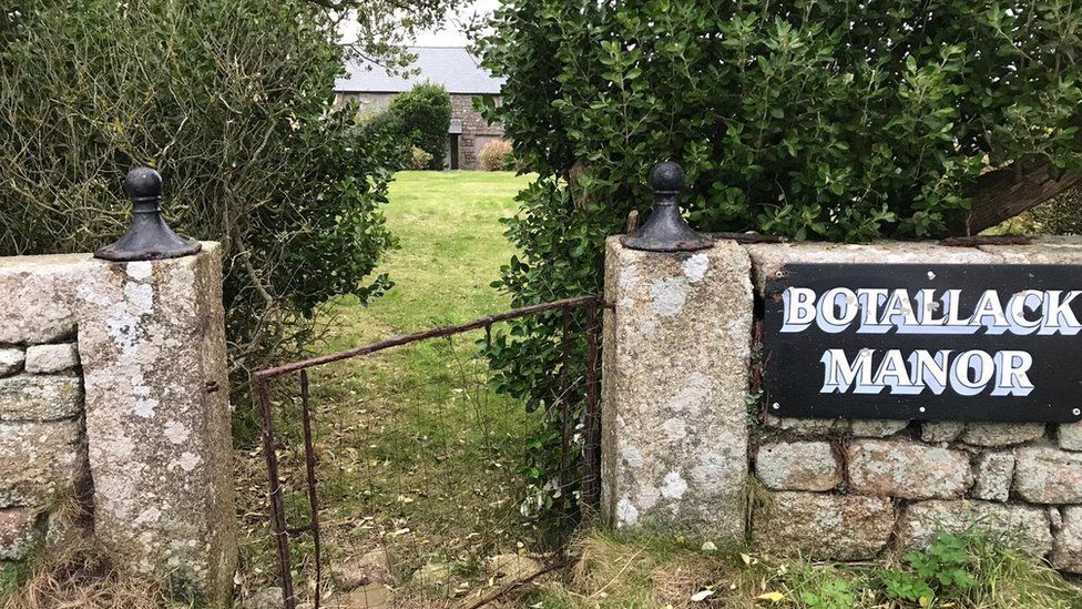 Botallack Manor gate