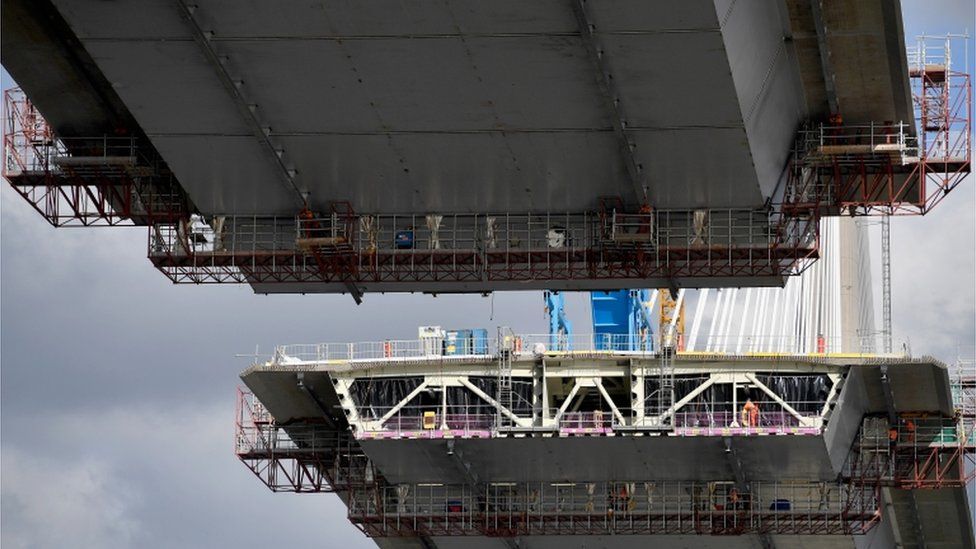 World record for Queensferry Crossing over Forth - BBC News