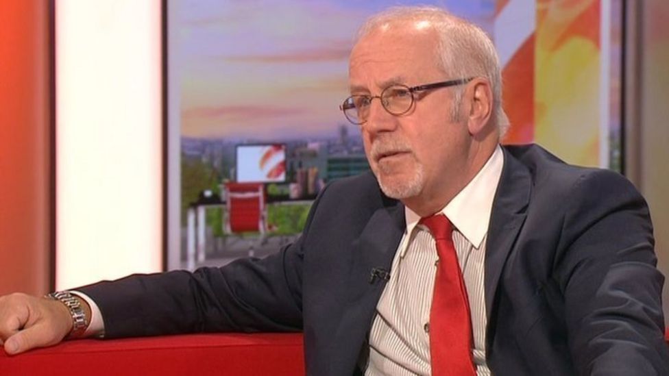 Manchester attack: Colin Parry offers victims support - BBC News