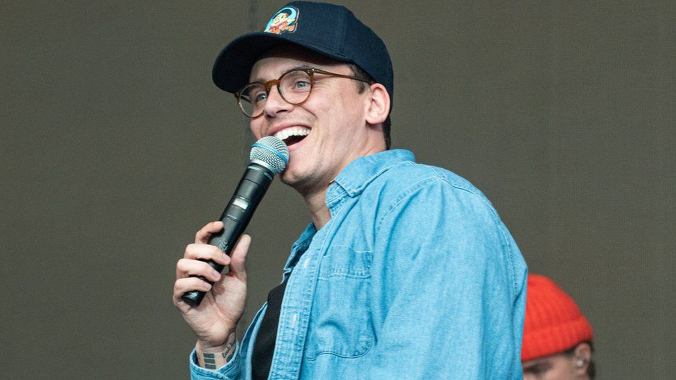 Logic on stage