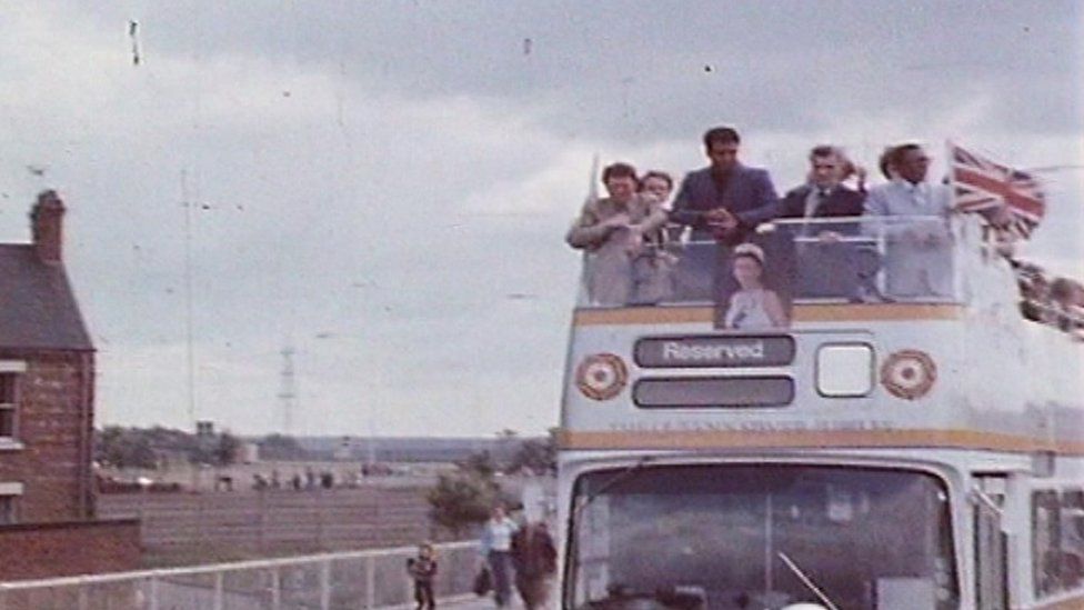Bus in 1977