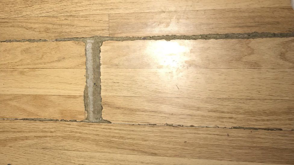 Water damage on laminate flooring