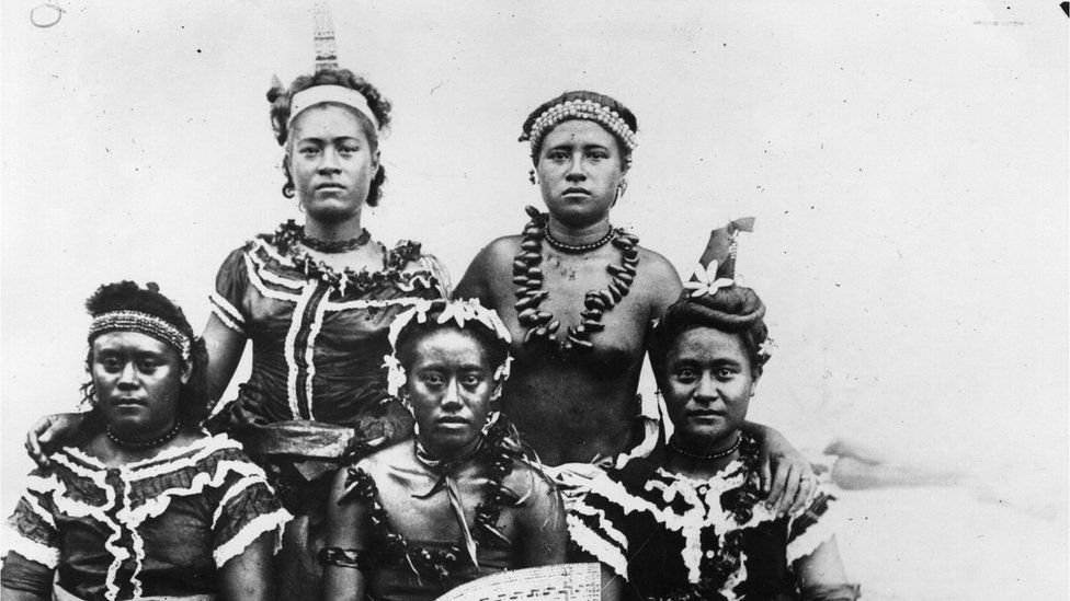 A group of Samoan women, circa 1920