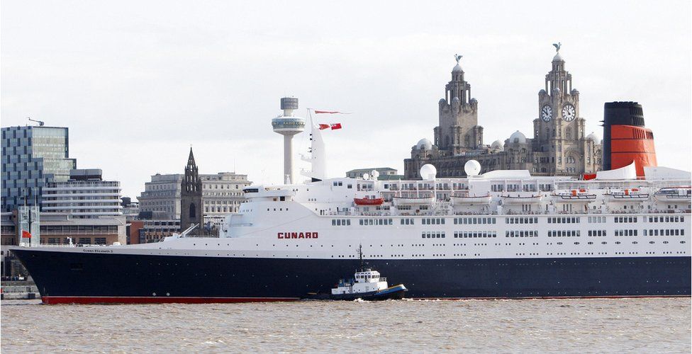The QE2 in Liverpool during its farewell tour of the UK in 2008