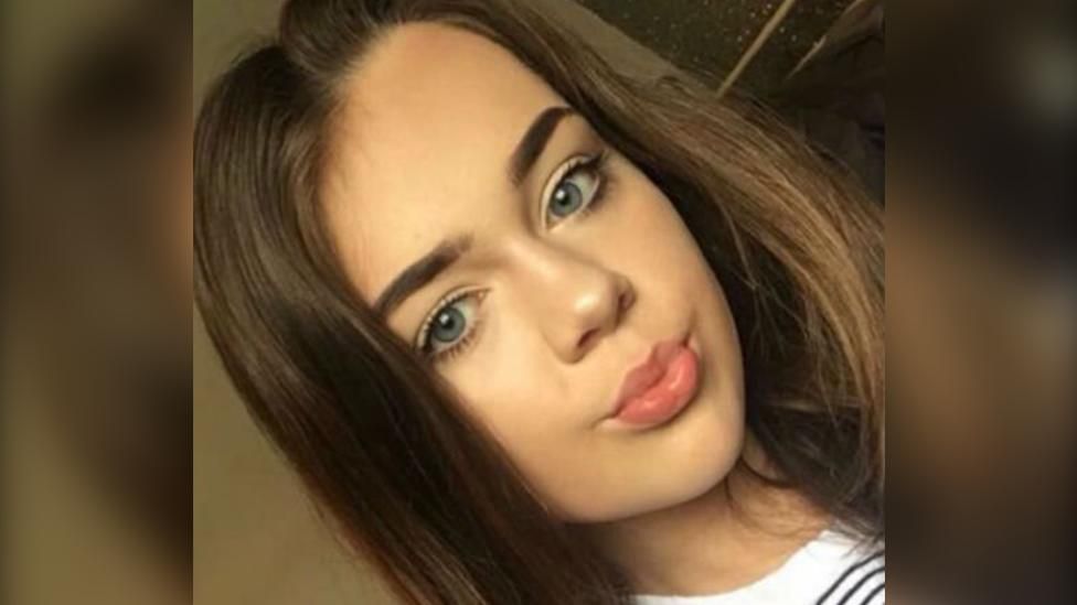 Girl 15 Killed On East Kilbride Crossing Was On Phone Bbc News