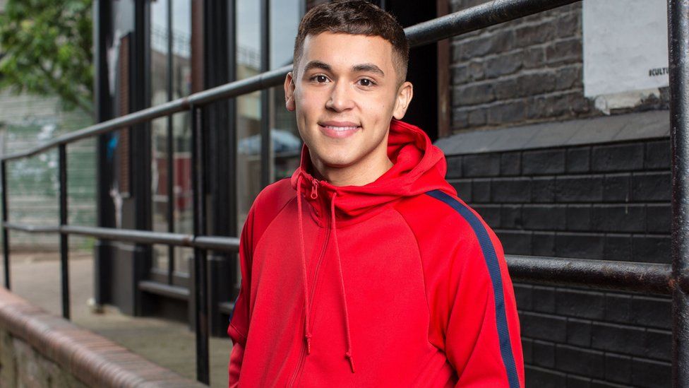 Shakil is played by Shaheen Jafargholi