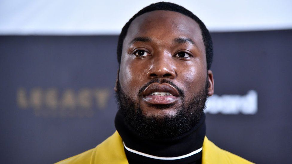 Meek Mill apologises for filming a video in Ghana's presidential palace -  BBC News