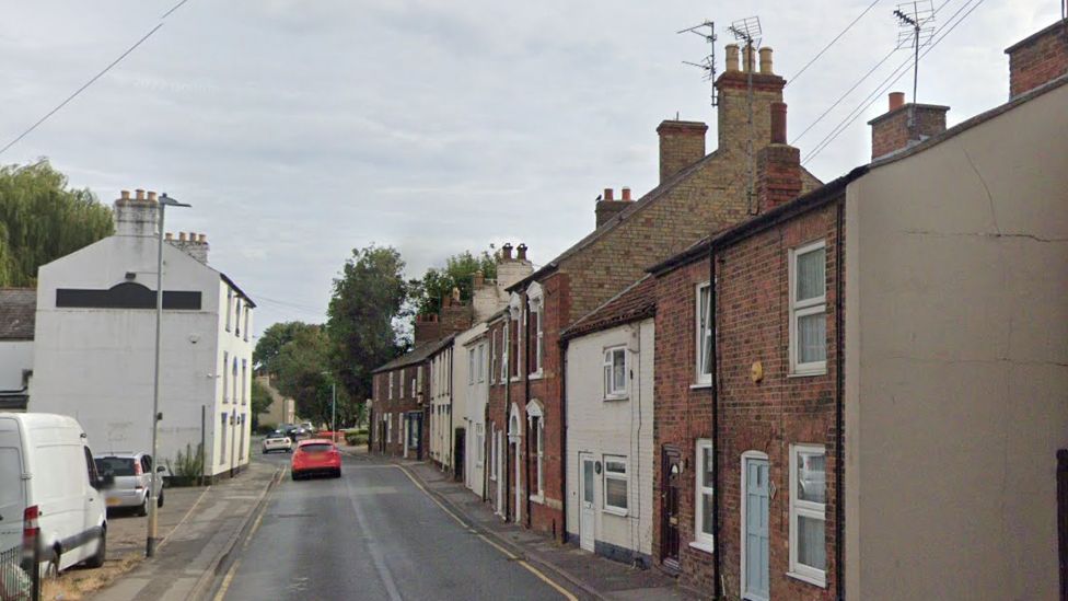 Spalding cyclist injured in crash with car dies in hospital BBC News