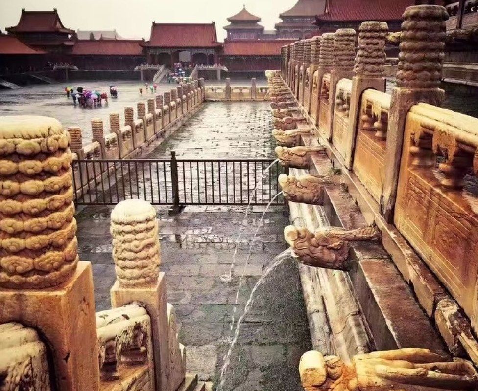 Forbidden City remains free of flooding thanks to sound drainage  system-Xinhua