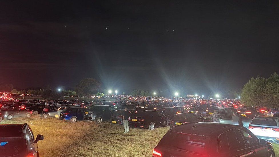 Cars stuck in field at Hatfield House after Michael Buble event
