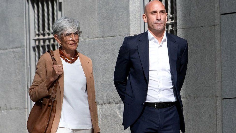 Former Spanish football federation president Luis Rubiales arrives at court in Madrid to answer a criminal complaint over kissing Spanish player