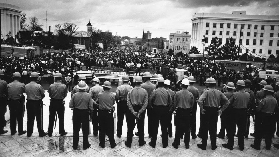Police blocking civil rights marchers