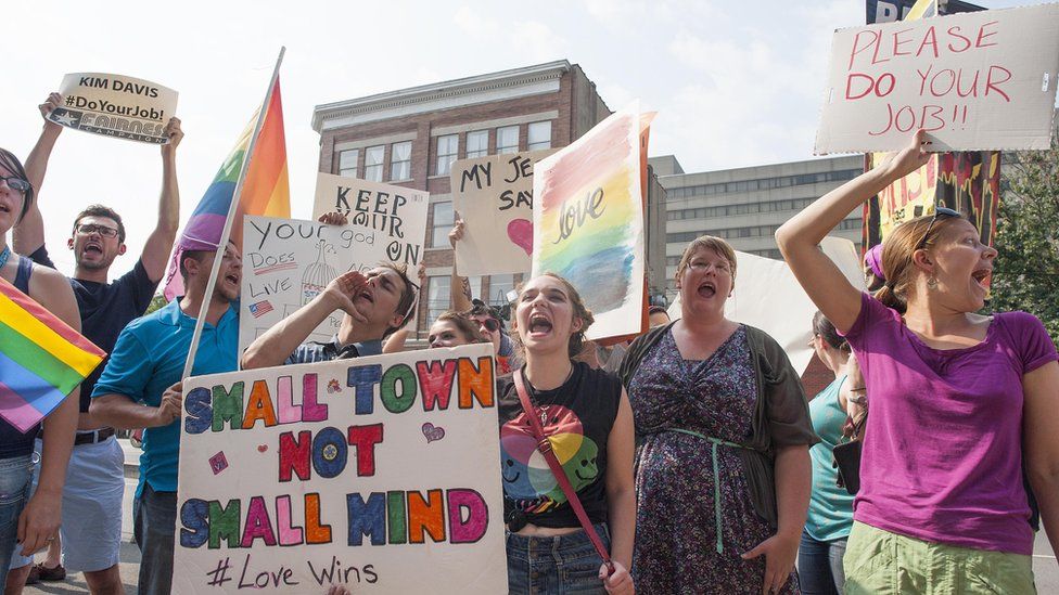 Kentucky Clerk Jailed For Defying Court Orders On Gay Marriage Bbc News