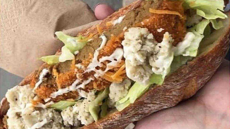 Vegan Sandwich Co's vegan chick*n fillet roll