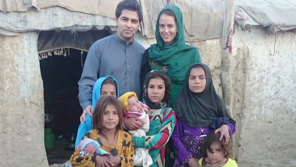 Waheed, Davina and Afghan kids