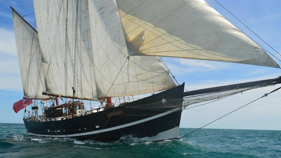 Weymouth Horde of pirates set to drop anchor at seaside resort BBC News