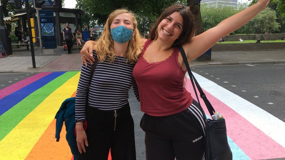 Bristol's Pride rainbow crossing celebrates diversity - BBC News
