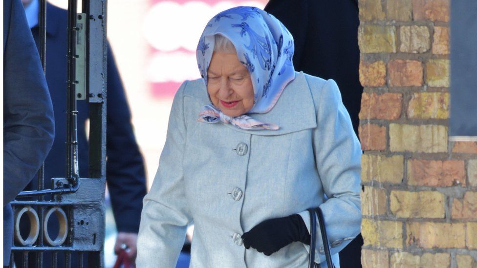 The Queen arrives at King's Lynn railway station