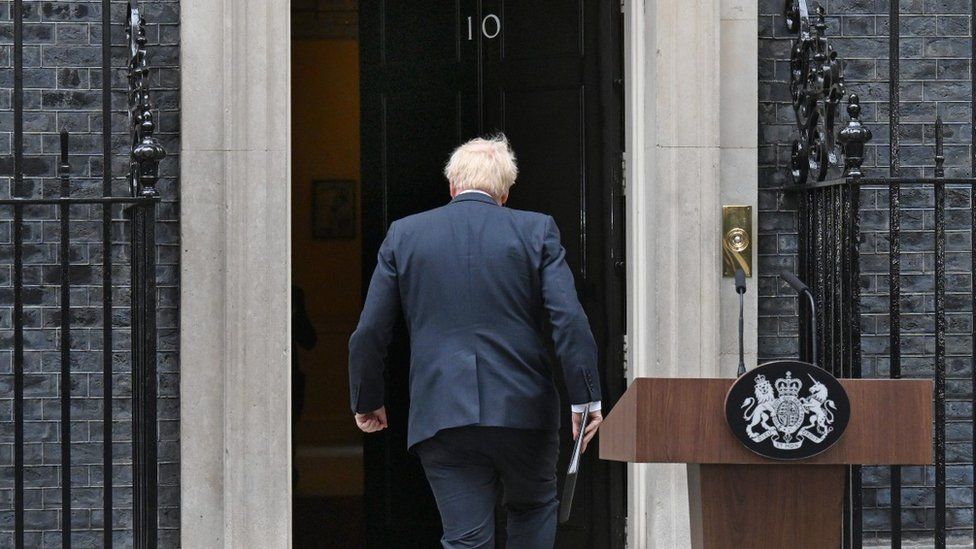 Boris Johnson: 'Fall more dramatic than Love Island' - BBC News