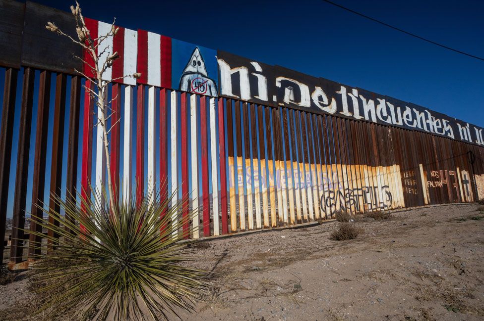 Border fence between El Paso and Juarez Chihuahua