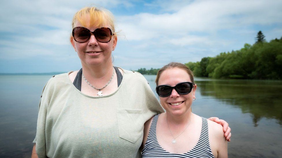 Tricia (left) and Cathie during Race Across the World