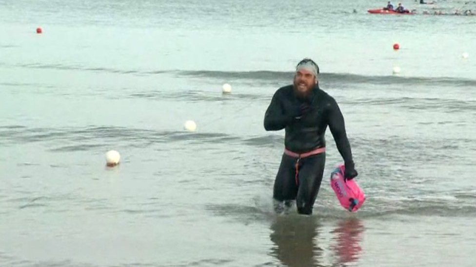 Ross Edgley completes marathon swim