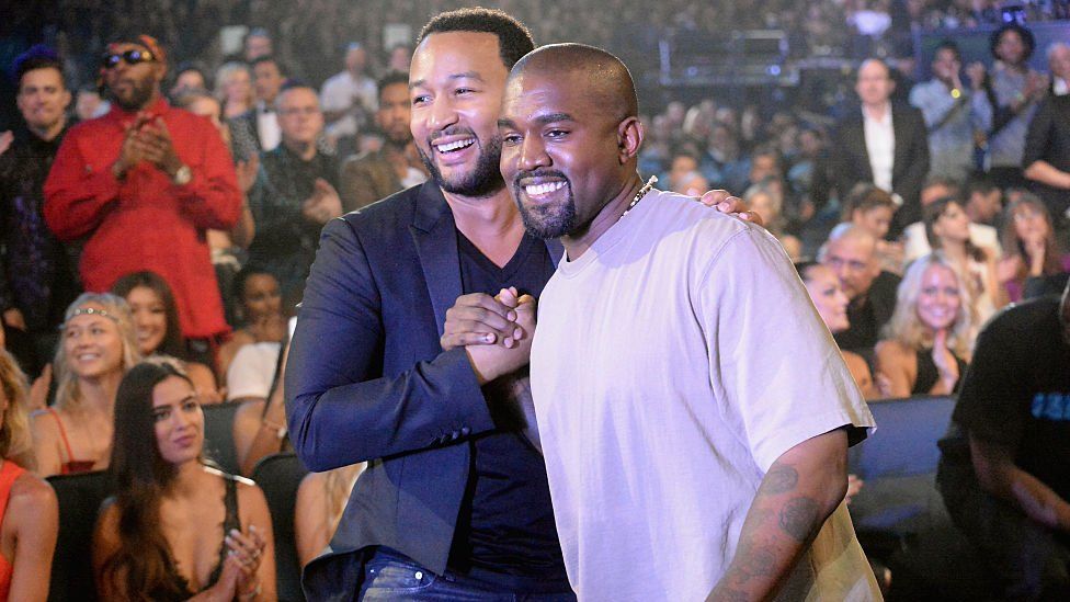 John Legend and Kanye West at the 2015 MTV Awards