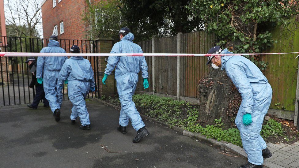 Forensic officers carry out search in Streatham following attack