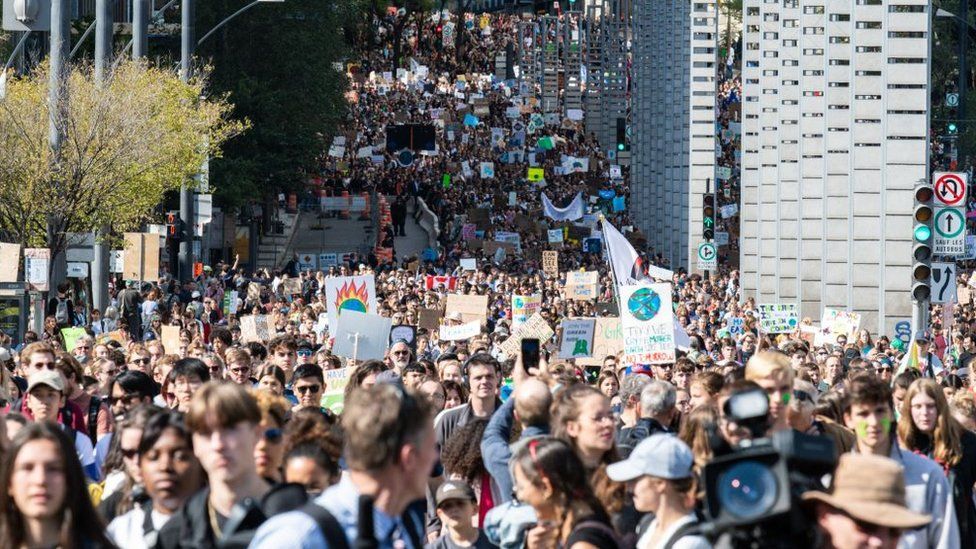 Thousands of Canadians protesting in Montreal against the slow pace of action to tackle climate change