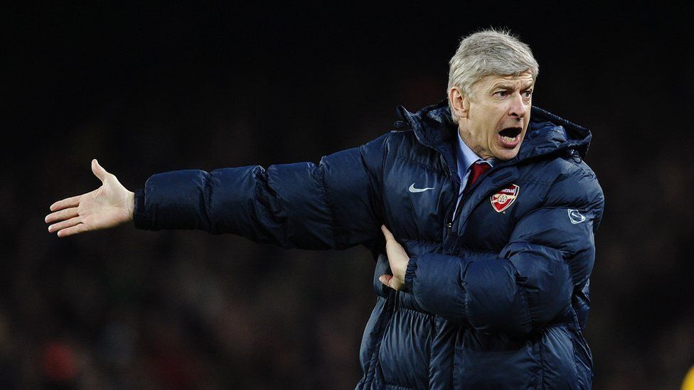 Arsene Wenger shouts directions from the touchline