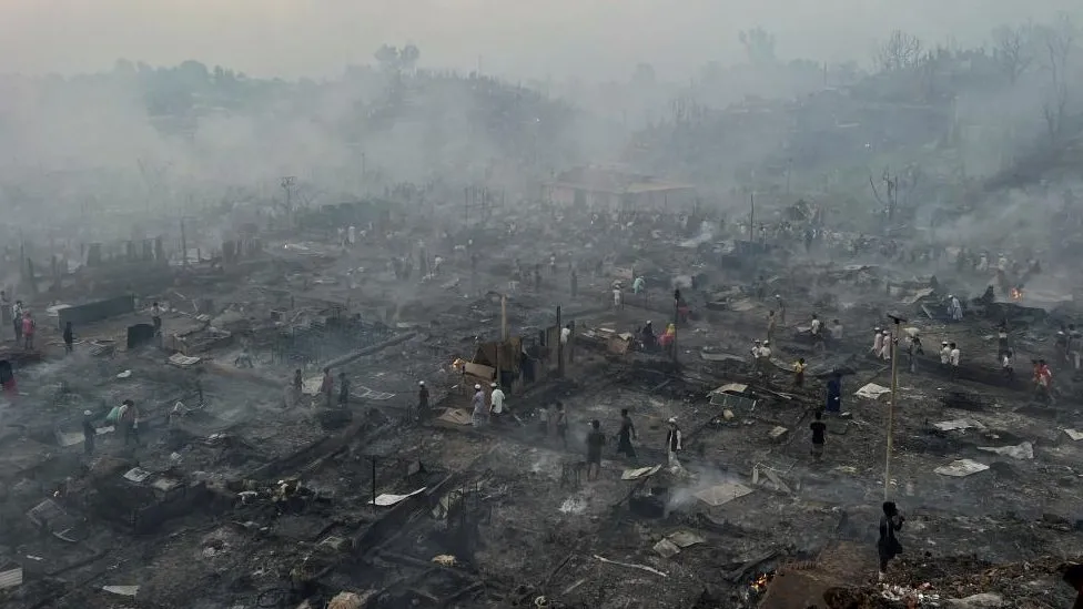 Bangladesh investigates huge fire at world's largest refugee camp