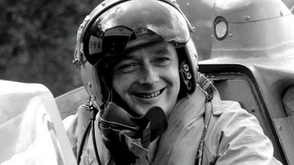 Donald Campbell's restored Bluebird set for Scotland run BBC News