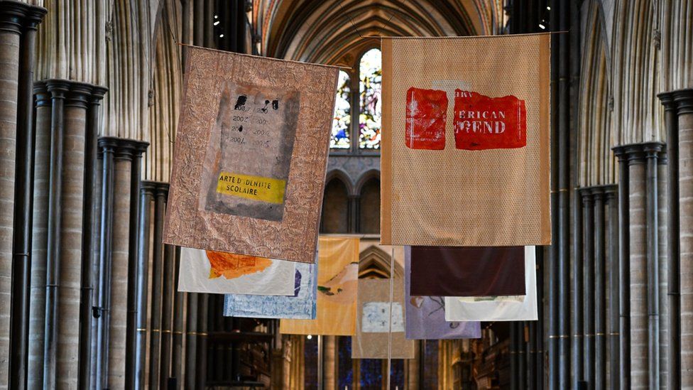 Salisbury Cathedral displays art of refugees' belongings lost at sea ...