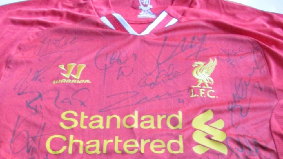 Liverpool FC shirt claimed to have been signed by squad